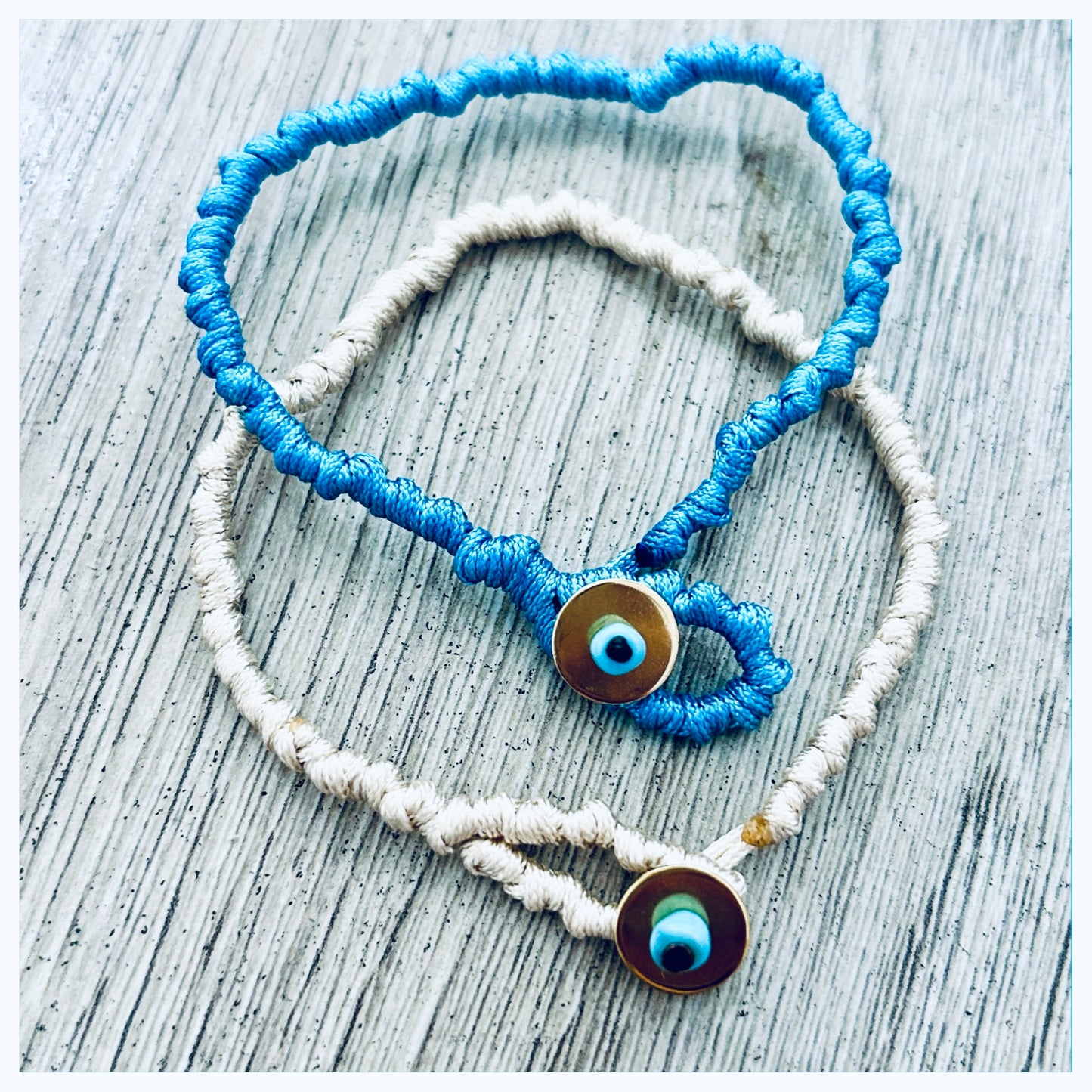 BUTTON CLOSURE KNOTTED DISC BRACELET