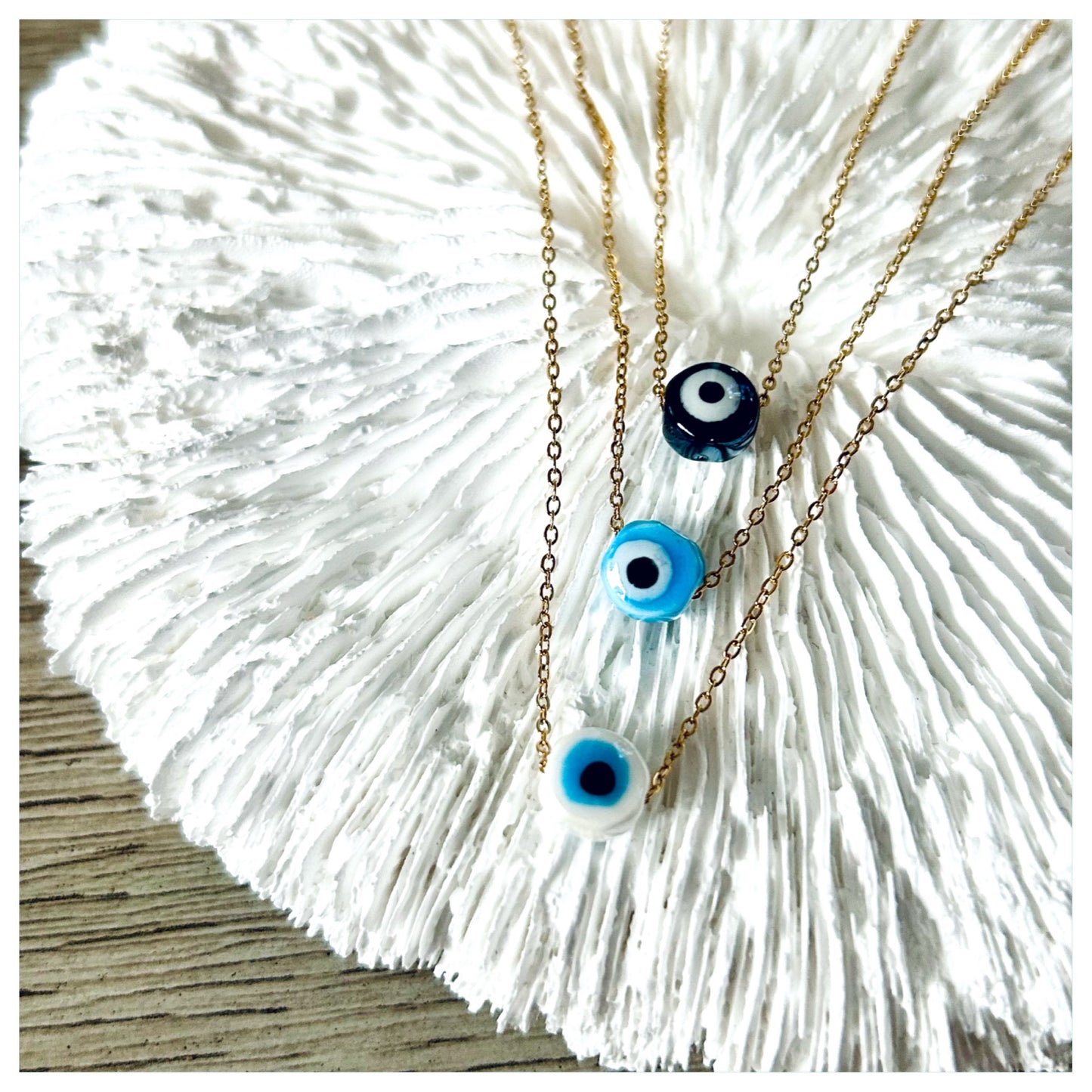 CERAMIC MATI GOLD NECKLACE