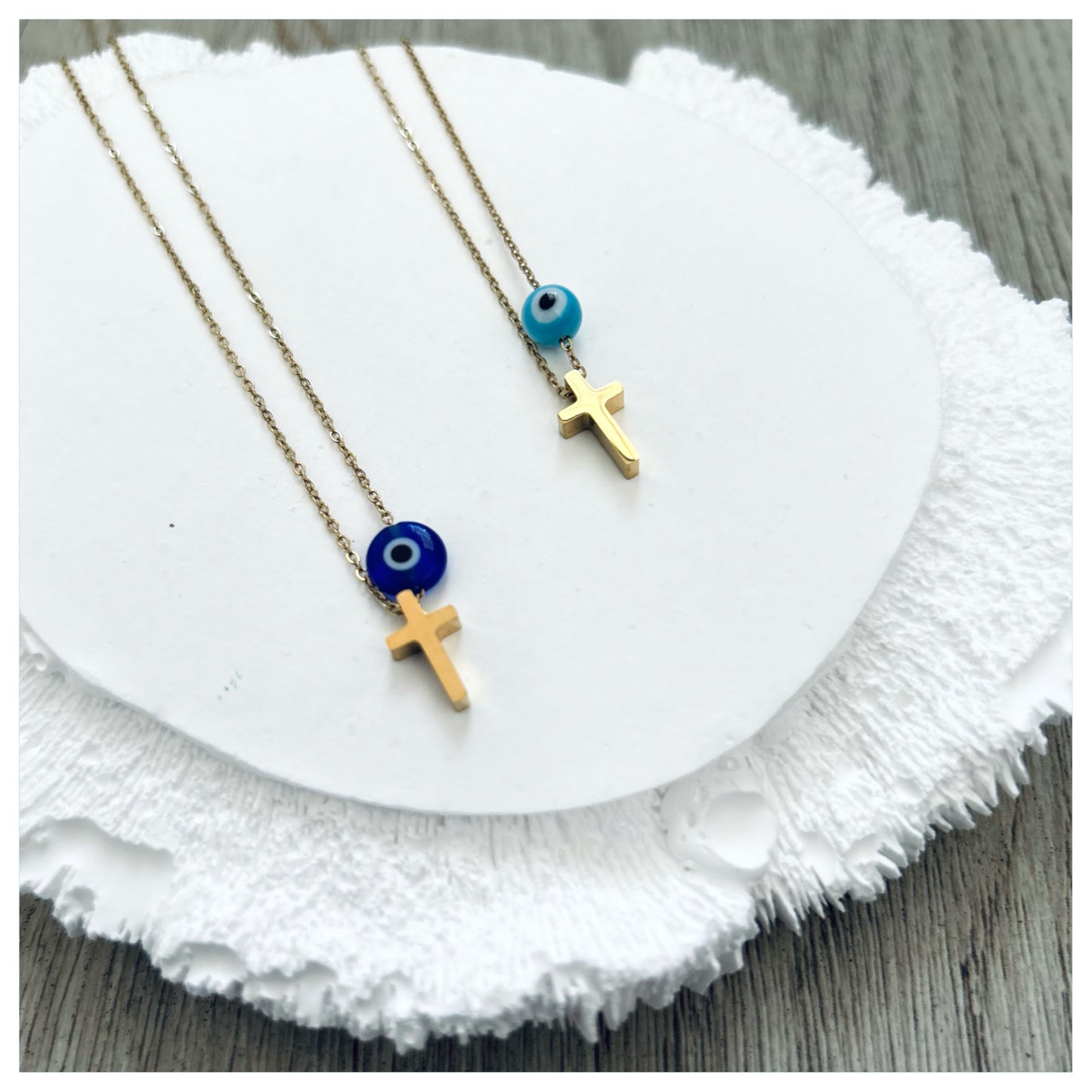 GOLD CROSS & GLASS EVIL EYE BEAD ON ADJUSTABLE CHAIN