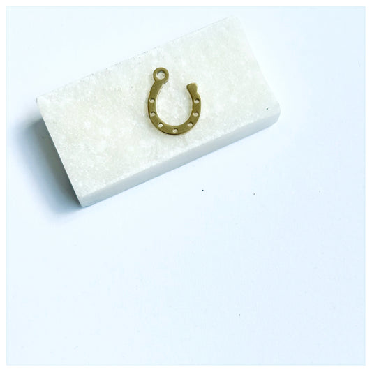 GOLD HORSE SHOE CHARM