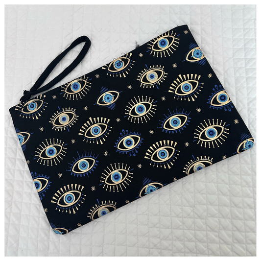 THE SOFIA CLUTCH