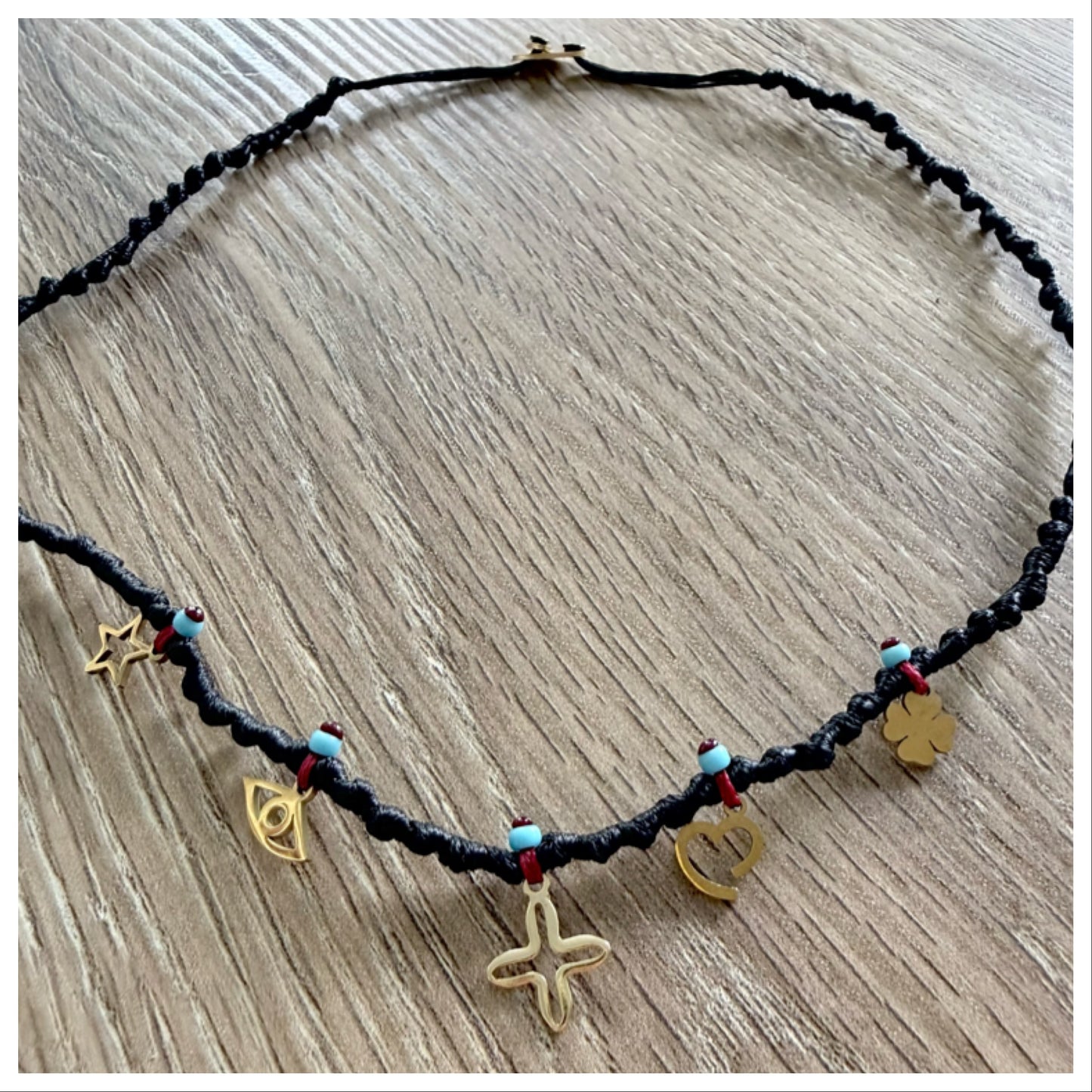 KNOTTED CHARM CHOKER BLACK