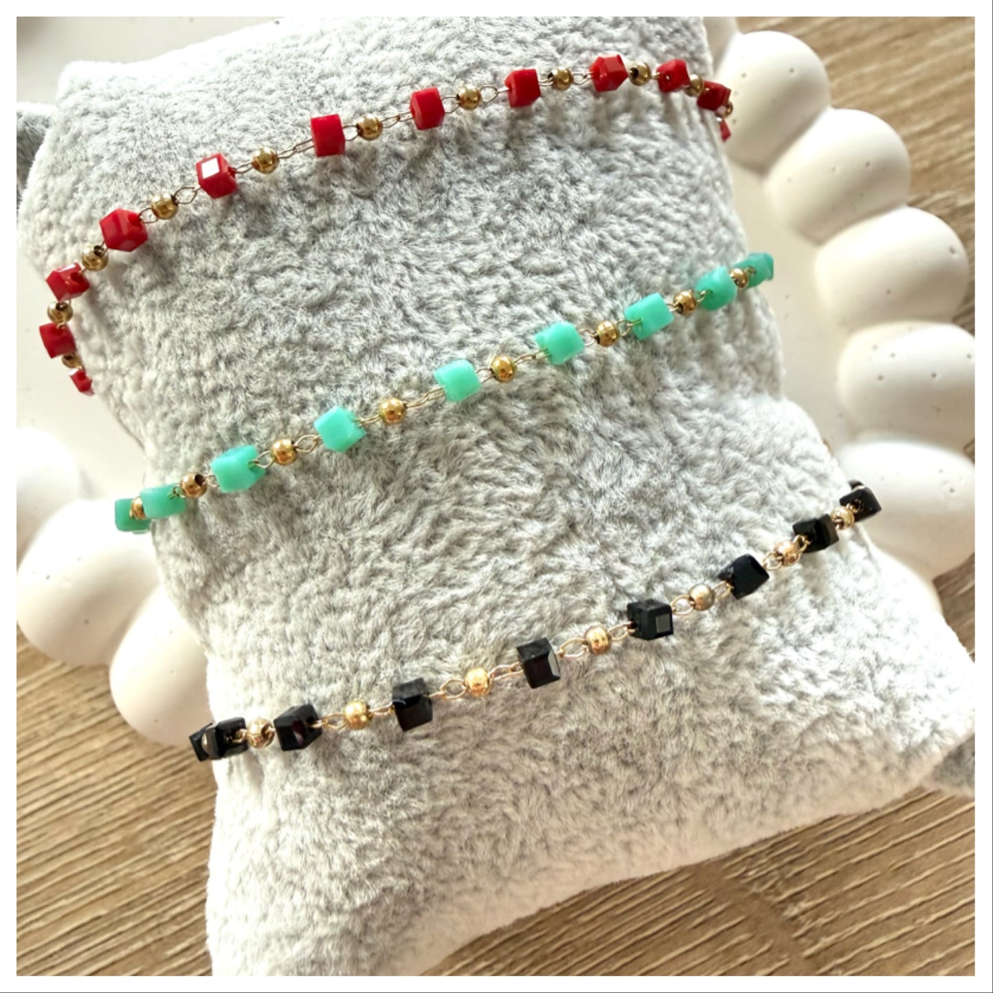 SQUARE BEAD BRACELET