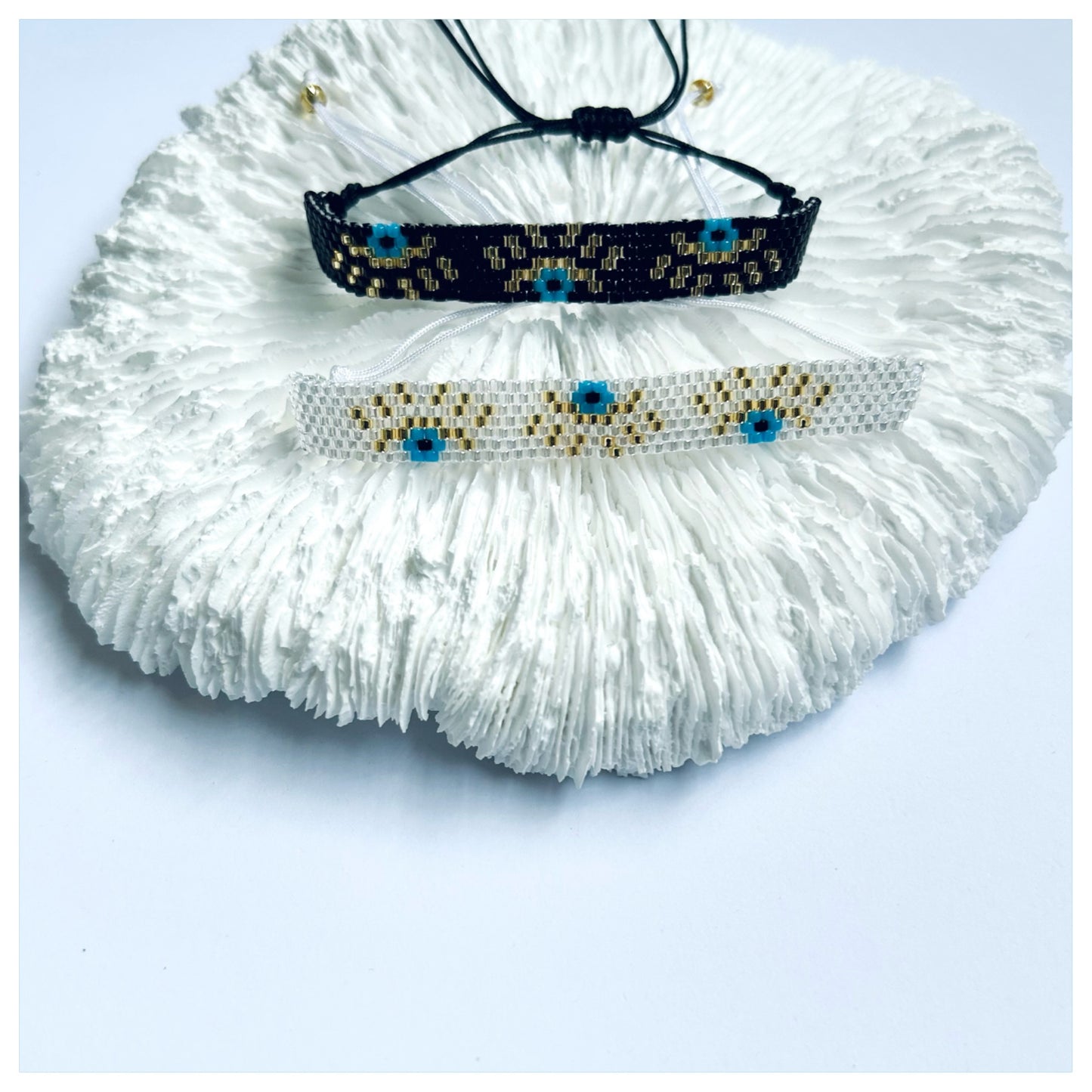 DELICATE SEED BEAD MULTI EVIL EYE BRACELET