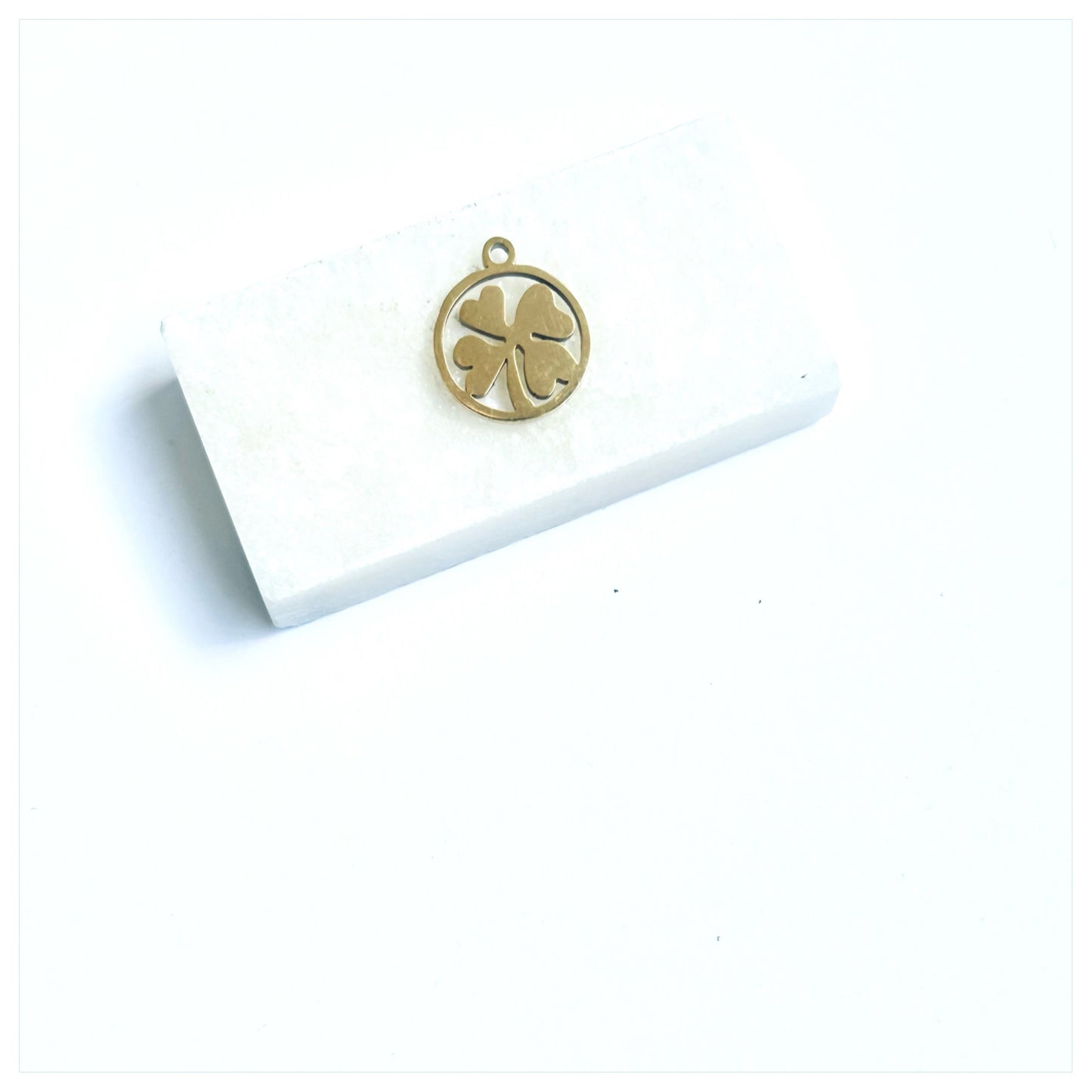 GOLD ROUND CLOVER CHARM