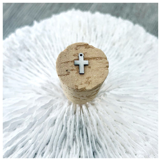 SMALL CROSS