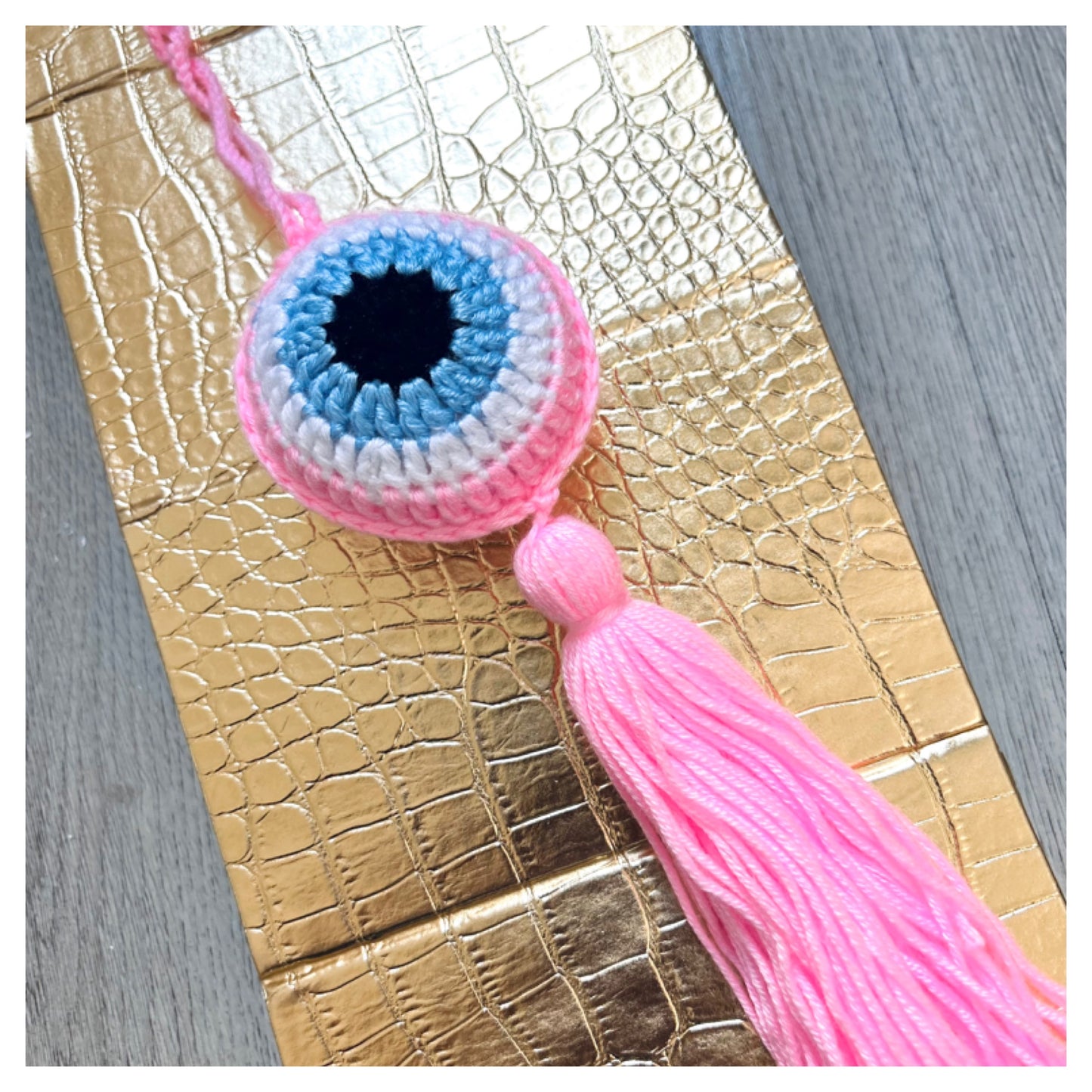 CROCHET MATI HANGING